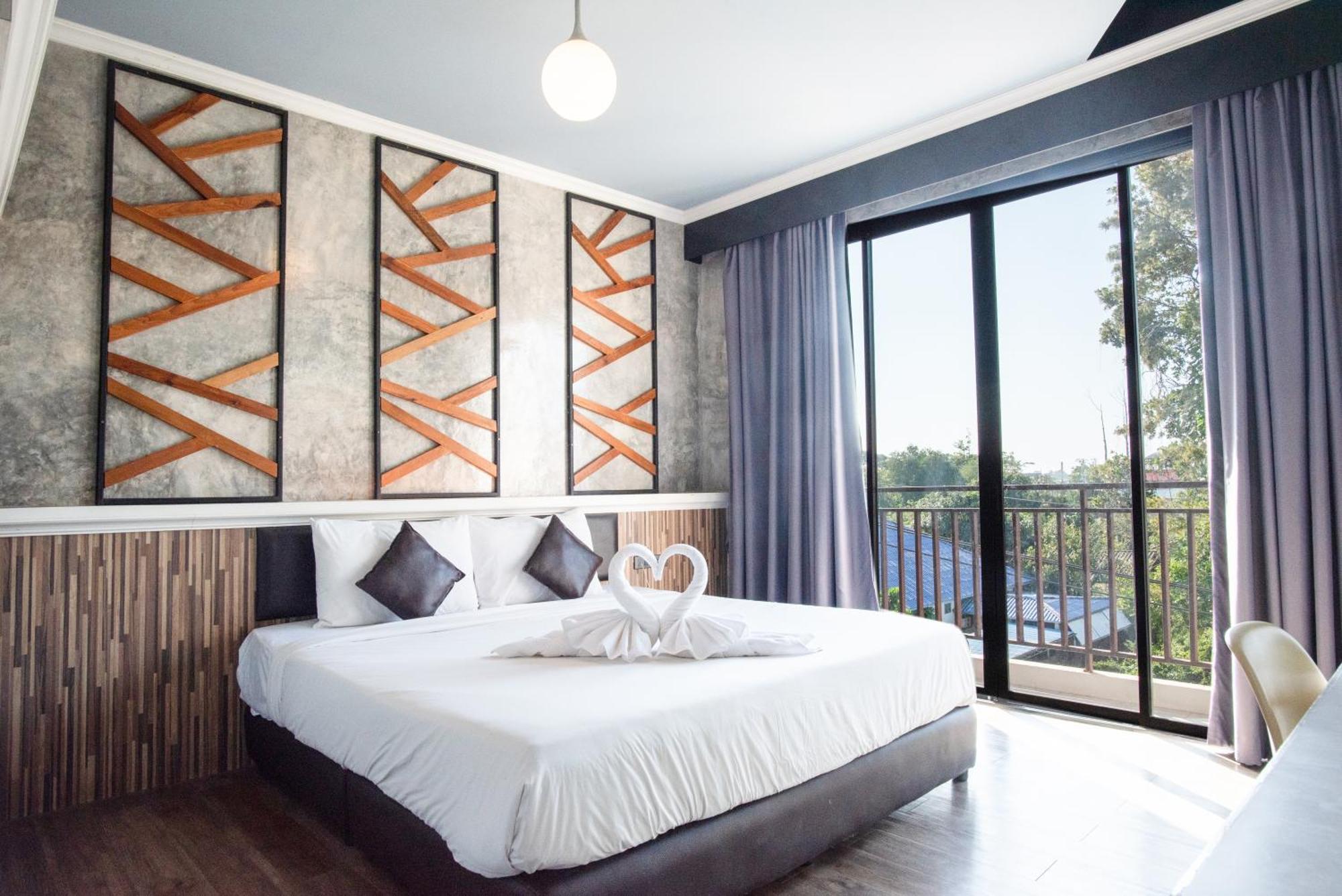 The Proud Hotel Ubon Ratchathani Eksteriør billede