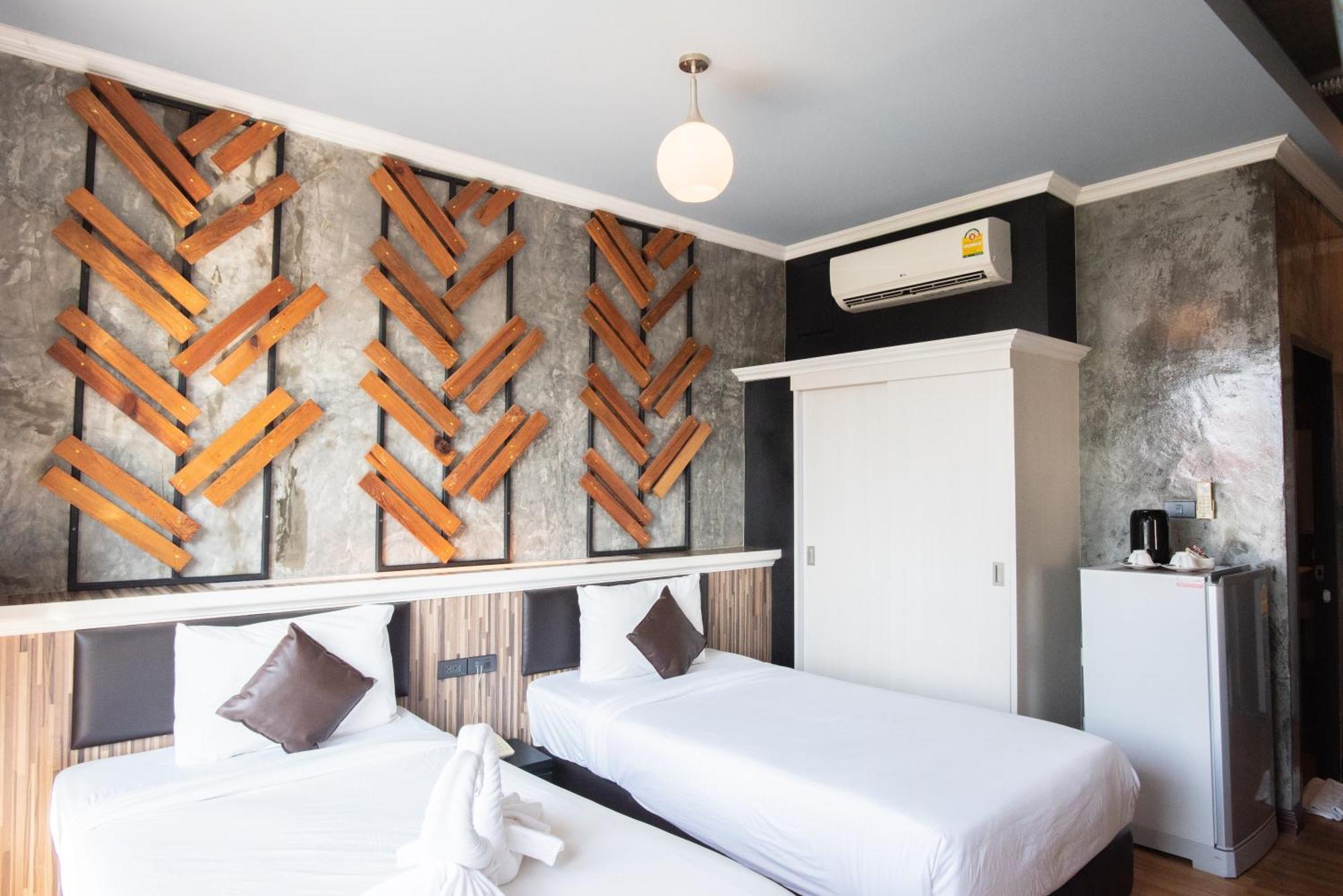The Proud Hotel Ubon Ratchathani Eksteriør billede