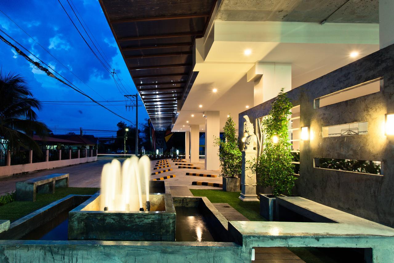 The Proud Hotel Ubon Ratchathani Eksteriør billede