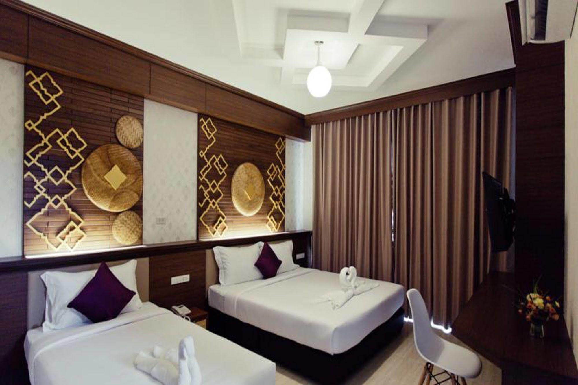 The Proud Hotel Ubon Ratchathani Eksteriør billede